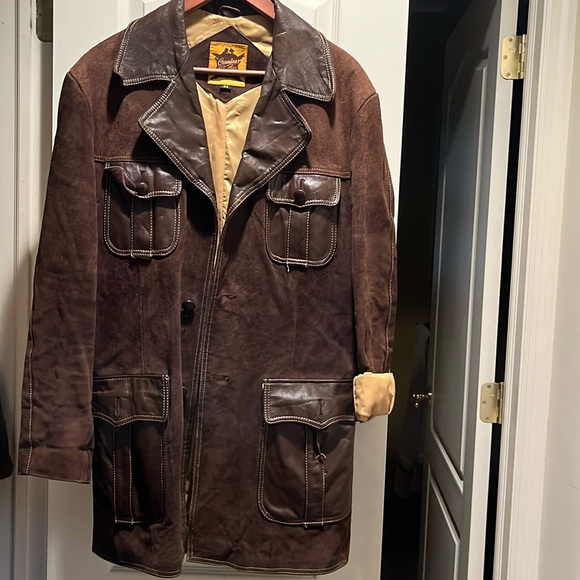 Authentic vintage leather jacket - Picture 1 of 8